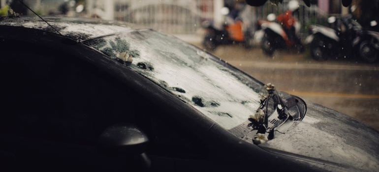 zaštititi automobil od grada